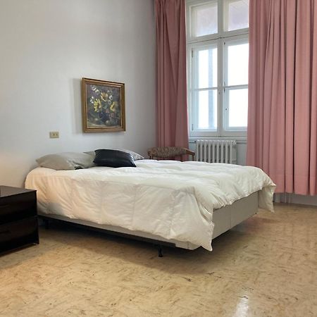 Appartamento Le Couvent Sainte Anne-des-Chênes Esterno foto
