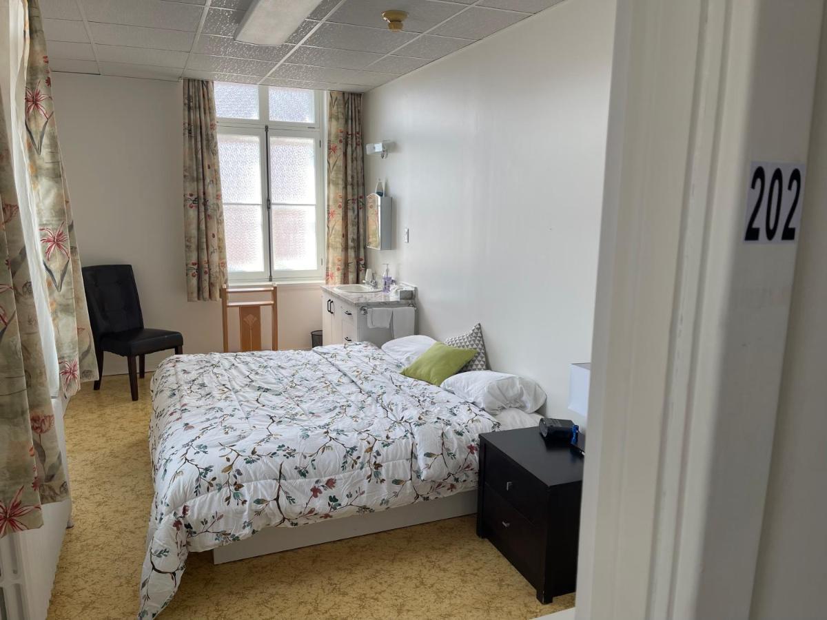Appartamento Le Couvent Sainte Anne-des-Chênes Esterno foto