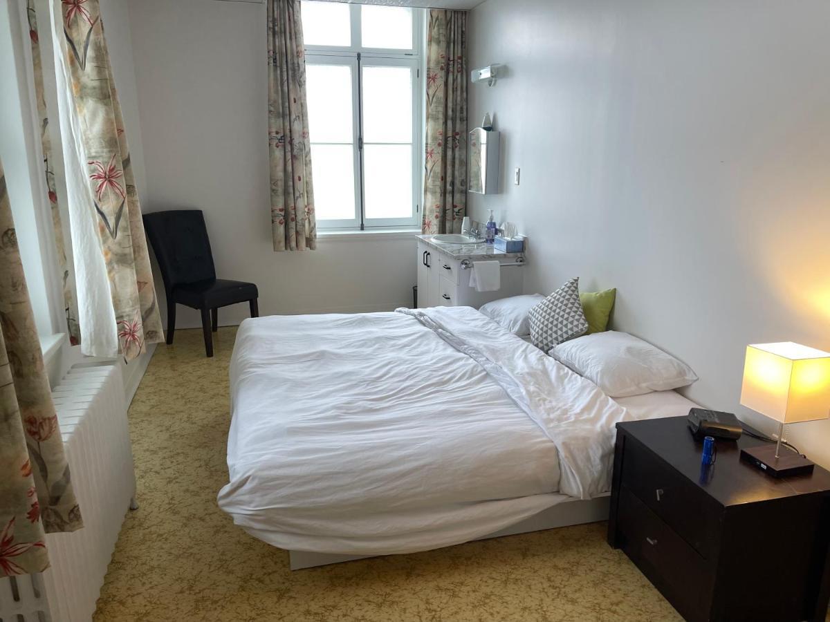 Appartamento Le Couvent Sainte Anne-des-Chênes Esterno foto